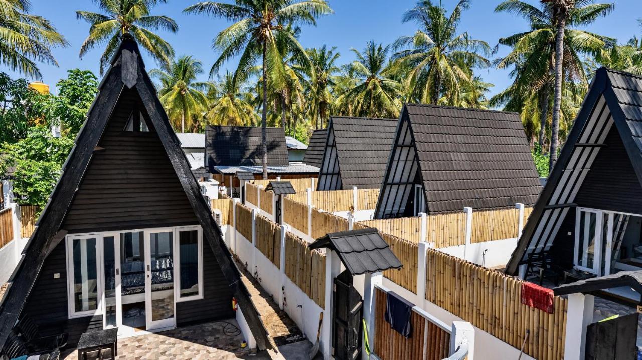 Sanctum Dive Bungalows With Private Pool Gili Trawangan Exterior photo